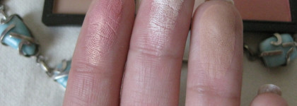 Сказ о том, как в отпуск я не взяла ничего, кроме этой палетки. Makeup Revolution London Sculpt & Contour Kit - Ultra Fair C01