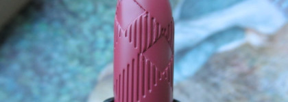 Такая уютная Burberry Lip Velvet Long Lasting Lip Colour № 421 Rosewood