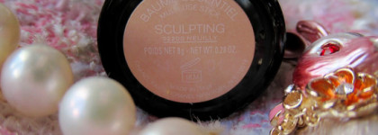 Полагаю, это он и есть - невидимый хайлайтер. Chanel Baume Essentiel Multi-Use Glow Stick в оттенках Transparent и Sculpting