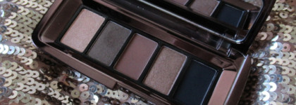 Предосенний лес. Hourglass Graphik Eyeshadow Palette - Vista