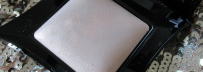 Illamasqua Beyond Powder OMG