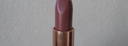 Любимая помада Меган Маркл. Charlotte Tilbury Matte Revolution Very Victoria