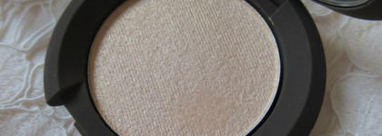 Becca Shimmering Skin Perfector Pressed Moonstone. Сравнение с Opal и Opal & Jade