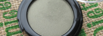 Красивый зеленый Relouis Pro Eyeshadow Satin 35 Green Tea