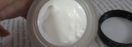 Bobbi Brown Hydrating Water Fresh Cream