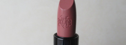 Шипастая снаружи, нежнейшая внутри. KVD Vegan Beauty Studded Kiss Creme Lipstick в оттенке Ludwig
