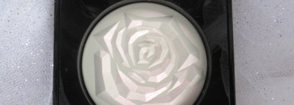 Заснеженная роза Lancome La Rose Highlighter Precious Holiday 2020 Crystal Holographic