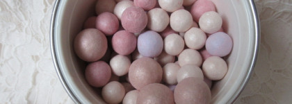 Первые весенние бутоны. Guerlain Meteorites Light-Revealing Pearls of Powder Pearl Glow Spring 2021. Сравнение с другими выпусками