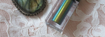 Natasha Denona Chromium Liquid Eyeshadow в оттенке Scarab