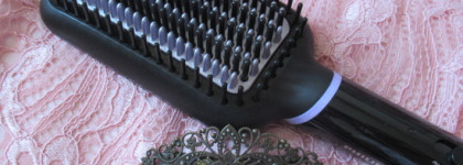 Прямые волосы за несколько минут. Расческа-выпрямитель Philips StyleCare Essential Bhh880/00