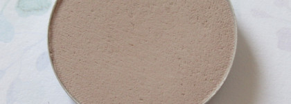 Освежающий серый: для глаз и для лица. MAC Eye Shadow Cozy Grey