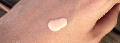 Когда взяла в отпуск только её. Smashbox Halo Plumping Dew+ Hyaluronic Acid Illuminating Moisturize