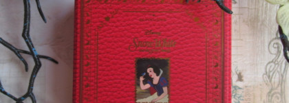 Зеркало, скорей, ответь мне... кто прекрасней всех на свете? I Heart Revolution Snowwhite and the seven dwarfs highlighter