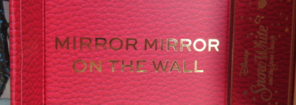 Зеркало, скорей, ответь мне... кто прекрасней всех на свете? I Heart Revolution Snowwhite and the seven dwarfs highlighter