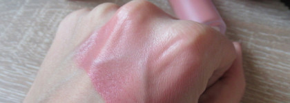 Пополнение в оттенках. Rare Beauty Soft Pinch Liquid Blush в оттенке Hope