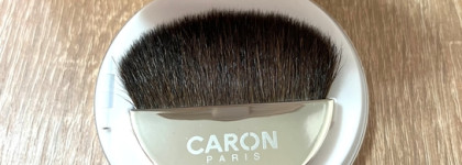 Нестареющая классика. Caron Transparent Semi-Loose Powder в оттенке Translucide