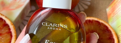 Целая корзина красных апельсинов. Серия Clarins Aroma Eau des Jardins