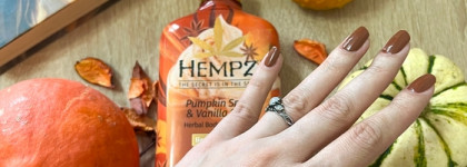 Если любите тыквенный пирог. Hempz Pumpkin Spice & Vanilla Chai Herbal Body Moisturizer