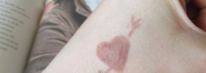 Восхитительный карандаш Faberlic Lip Shaper в оттенке Чайная роза