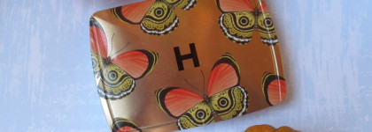 "Бабочки" для светлой кожи. Hourglass Ambient Lighting Edit Unlocked - Butterfly