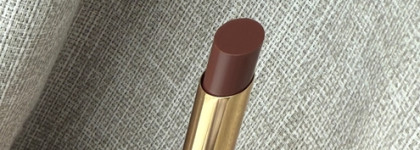 Gucci rouge de beaute brilliant glow & care lip colour в оттенке 204 Peggy Taupe