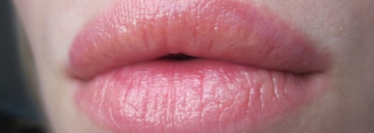 Губная помада Petite Bunny Lip Gloss Lipstick (оттенок № 7 Neon Orange) от Tony Moly