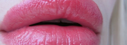 Revlon Colorburst Lip Butter № 035  Candy Apple