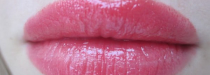 Revlon Colorburst Lip Butter № 035  Candy Apple