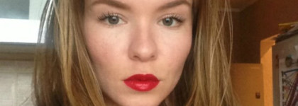 Красная Inglot Freedom System Square Lipstick в оттенке 63