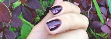 Первая проба Vinylux CND в оттенке "Dark Lava"