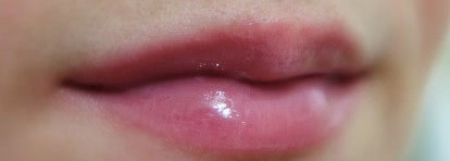 Lumene Wild Rose Volume Lip Gloss - Блеск для губ с эффектом объема №24