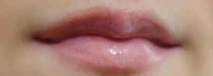 Красивый снаружи, а какой внутри? Revlon lip gloss super lustrous peach petal