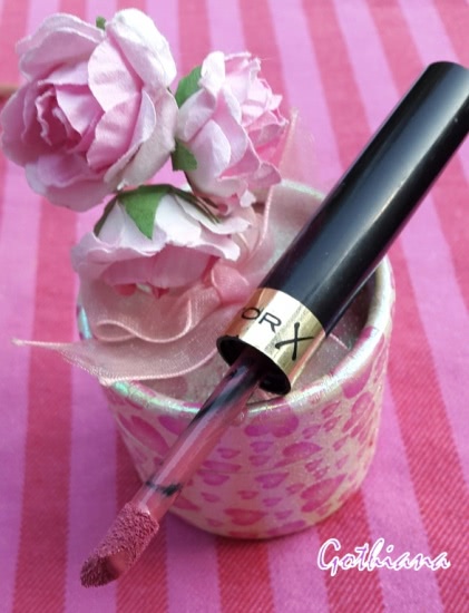 Первая любовь не ржаевеет с Max Factor Lipfinity lip colour в оттенке 055 Sweet