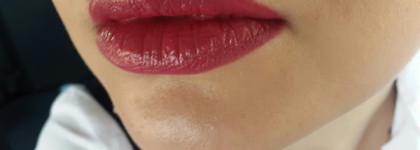 Essence longlasting lipstick 04 On the catwalk