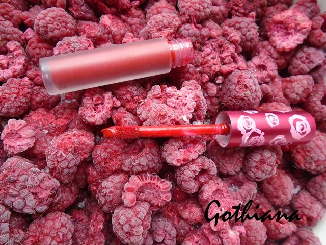 Цемент или не цемент? Lime Crime Velvetines liquid matte lipstick в оттенке Red Velvet