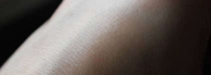 Becca Shimmering Skin Perfector Illuminator SPF 25+ в оттенке Moonstone. Мой любимый и дорогой