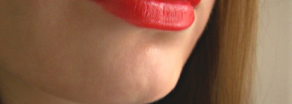 Artdeco Perfect Color Lipstick, увлажняющая помада в оттенке №3. My very first red lipstick
