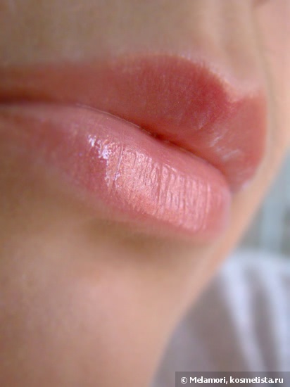 Блеск для губ с эффектом сияния Guerlain Gloss d’Enfer Maxi Shine Intense Colour & Shine Bare Lip Sensation № 461 Pink Clip