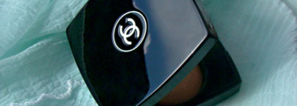 Сухие румяна Chanel Joues Contraste Powder Blush в оттенке №84 Accent