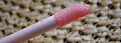 Казнить нельзя помиловать - Блеск для губ «Интенсивное сияние» Chanel Levres Scintillantes Glossimer #287 Aurore