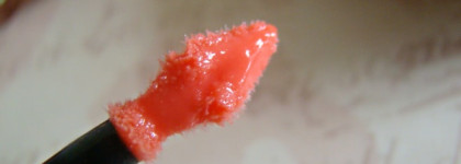 Любимый коралл -  YSL Gloss Volupte Extreme Shine Soft & Light Texture № 204, Corail Trapeze