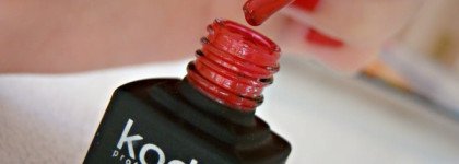 Праздничный красный