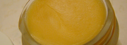 Аптечные бальзамы для губ - Nuxe и Uriage