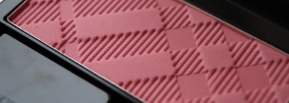 Burberry light glow natural blush#03 rose blush