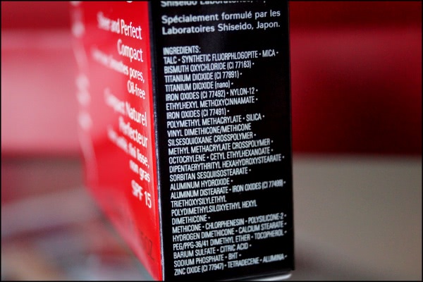 Компактная пудра с полупрозрачной текстурой Shiseido Sheer And Perfect Compact Foundation Spf 15 в оттенке I20