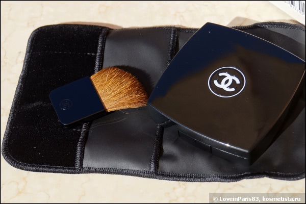 Chanel Camelia De Plumes Poudre illuminatrice Highlighting Powder