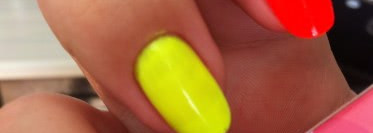 Что может быть ярче или Умная эмаль Frenchi укрепляющий лак с протеином профессиональная серия в оттенках 51 и 49