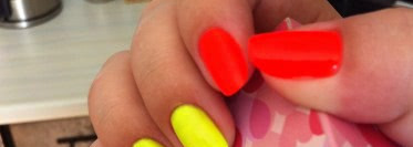 Что может быть ярче или Умная эмаль Frenchi укрепляющий лак с протеином профессиональная серия в оттенках 51 и 49