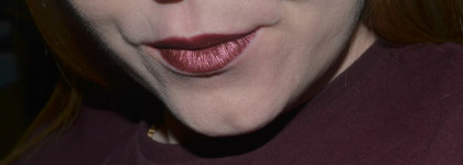 Nyx Soft Matte Metallic Lip Cream, оттенок Rome 09
