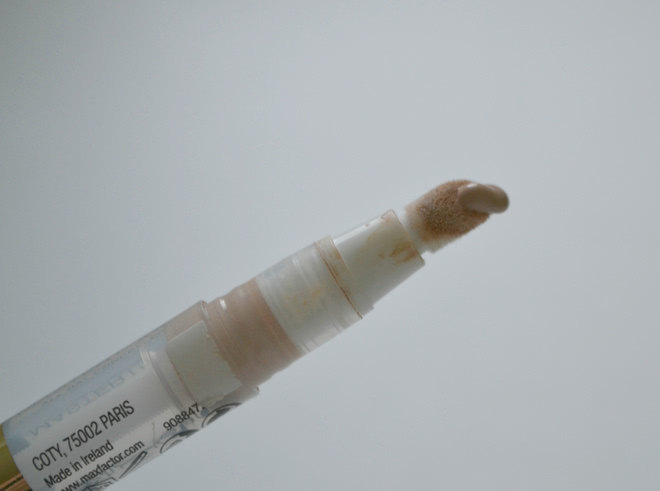 Консилер Max Factor Mastertouch Concealer. Оттенок Ivory 303